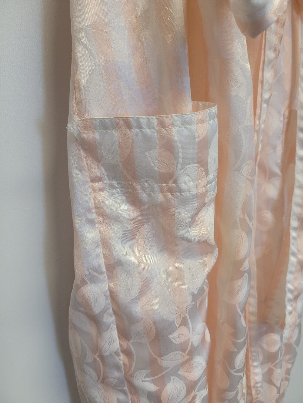 Vintage Christian Dior Pink Satin Jacquard Lounge Robe Housecoat Size L - Picture 7 of 13
